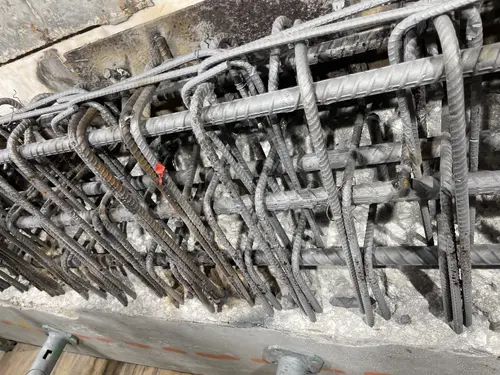 Reinforcing steel in beam after cleaning